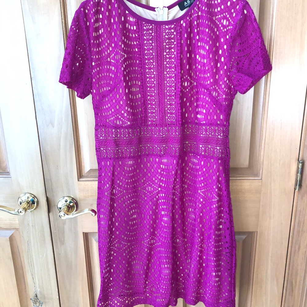 Cap sleeve Lacey dress